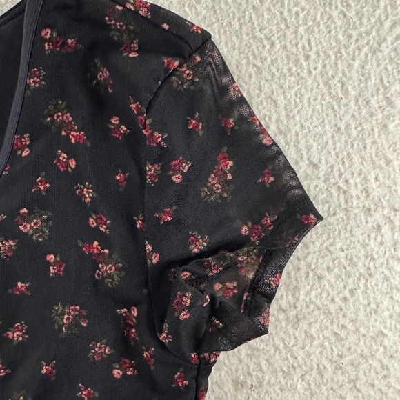 Aeropostale Floral Mesh Tie Front Top Black‎ V Neck Short Sleeve Y2K Baby Doll - Picture 4 of 6